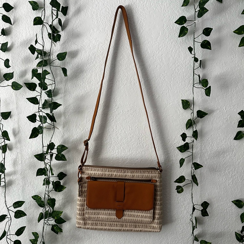 NWOT fossil women’s kinley crossbody tan bag
